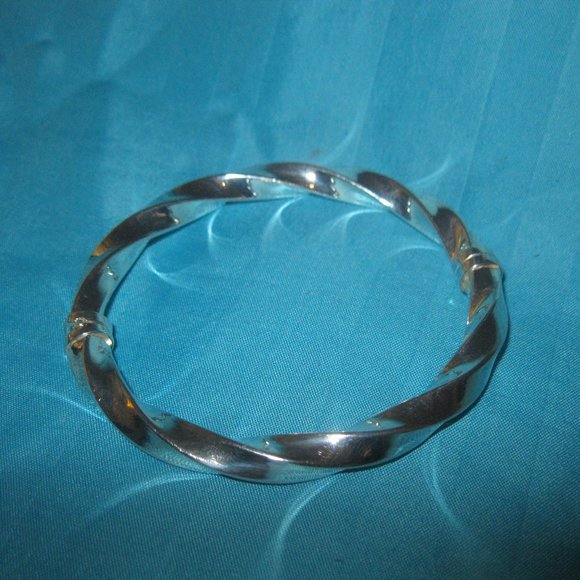 Sterling Silver Twisted Bangle - Picture 1 of 3